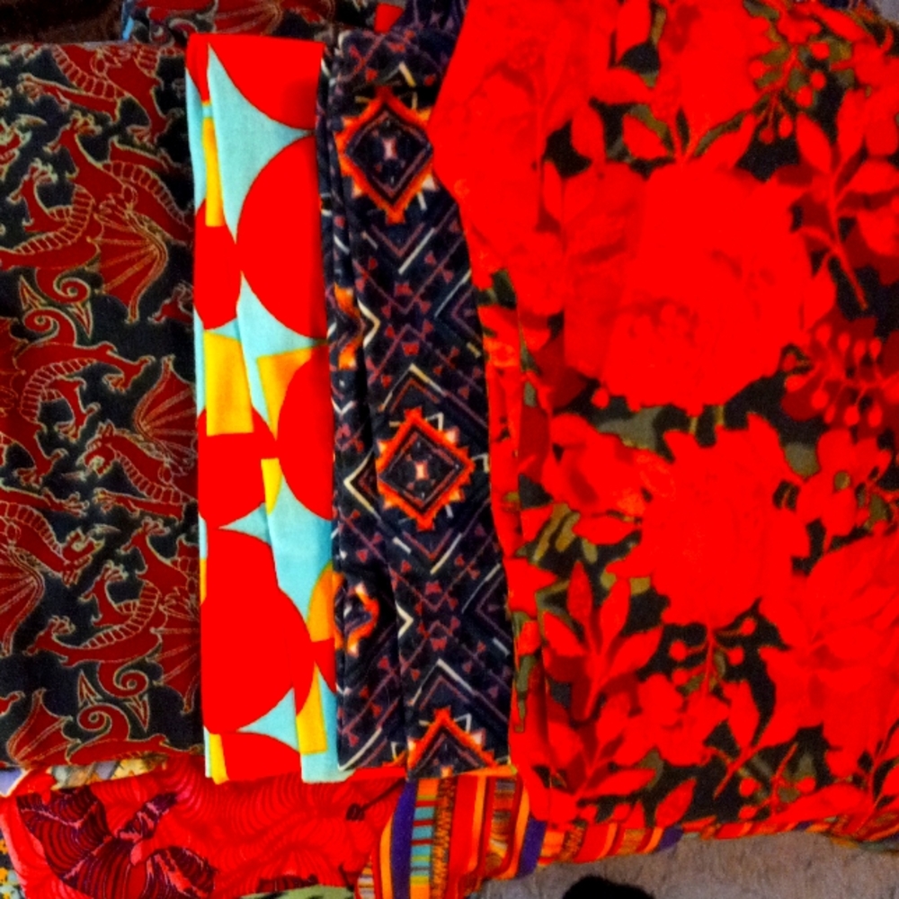 LuLaRoe leggings one size(x-small,small,med)3 for $15